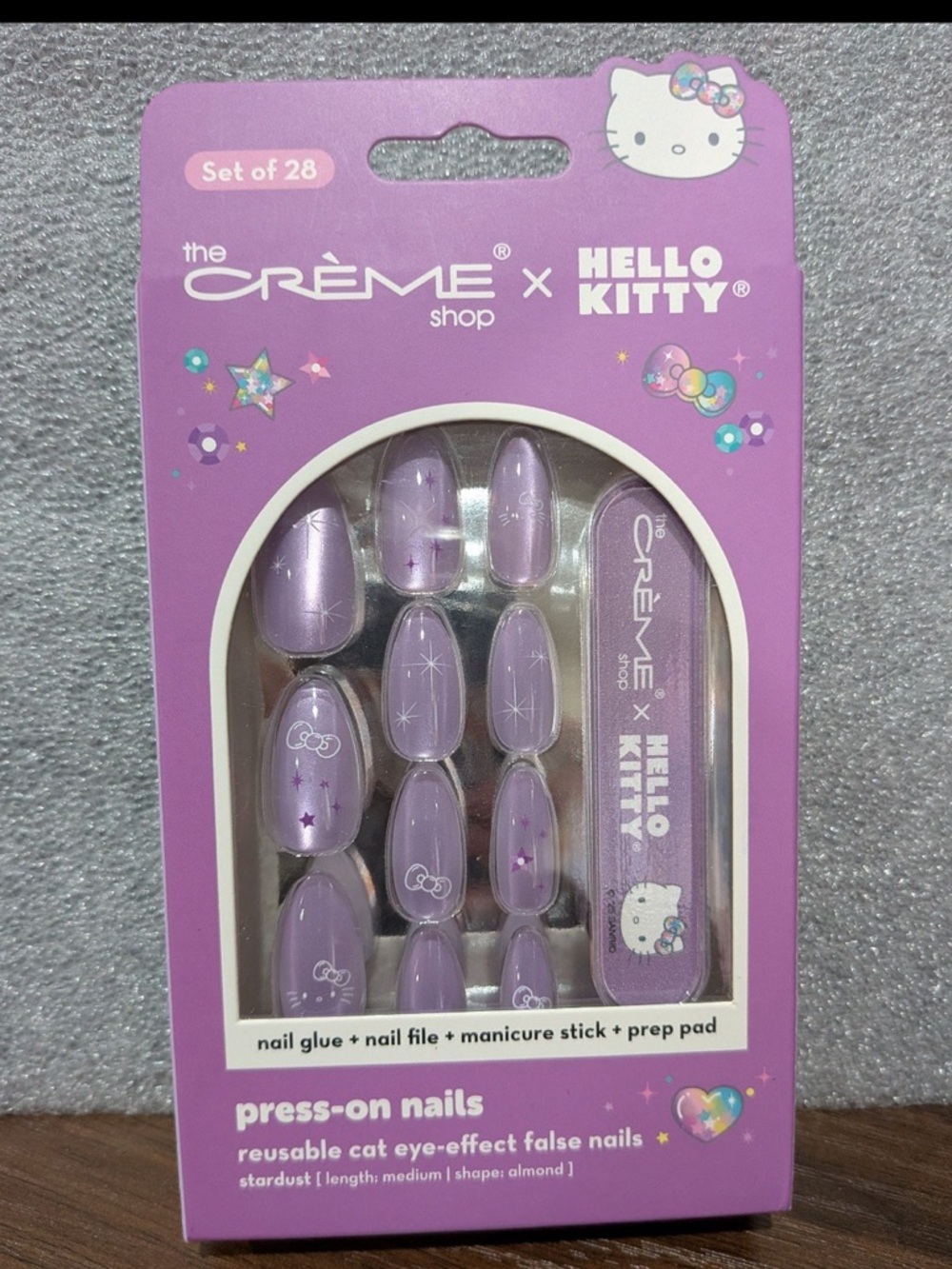 2- THE CREME SHOP X HELLO KITTY PRESS ON NAILS